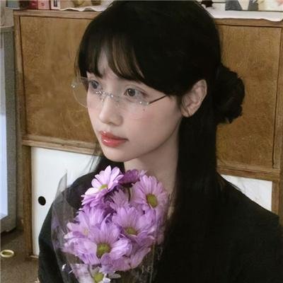 青年的椅子